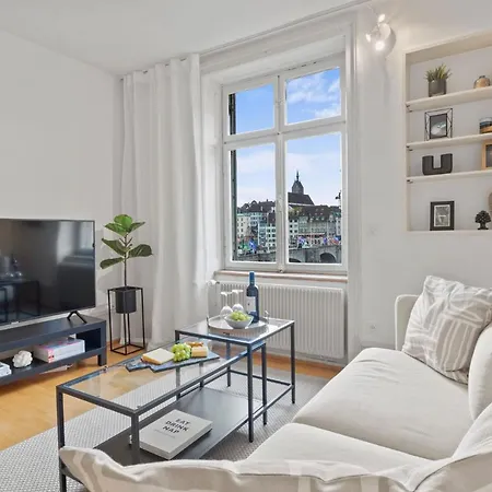 True - Stadtwohnung I Rheinblick Apartment Basel